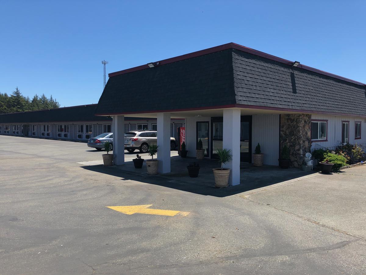 Westward Inn Crescent City Exterior photo