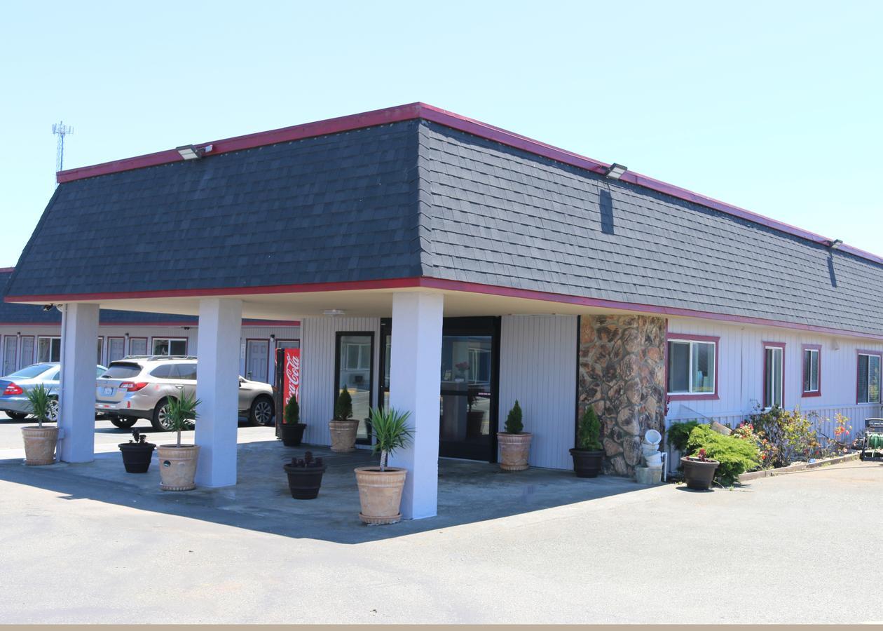 Westward Inn Crescent City Exterior photo